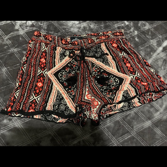 Bralette & shorts bundle - Picture 7 of 7